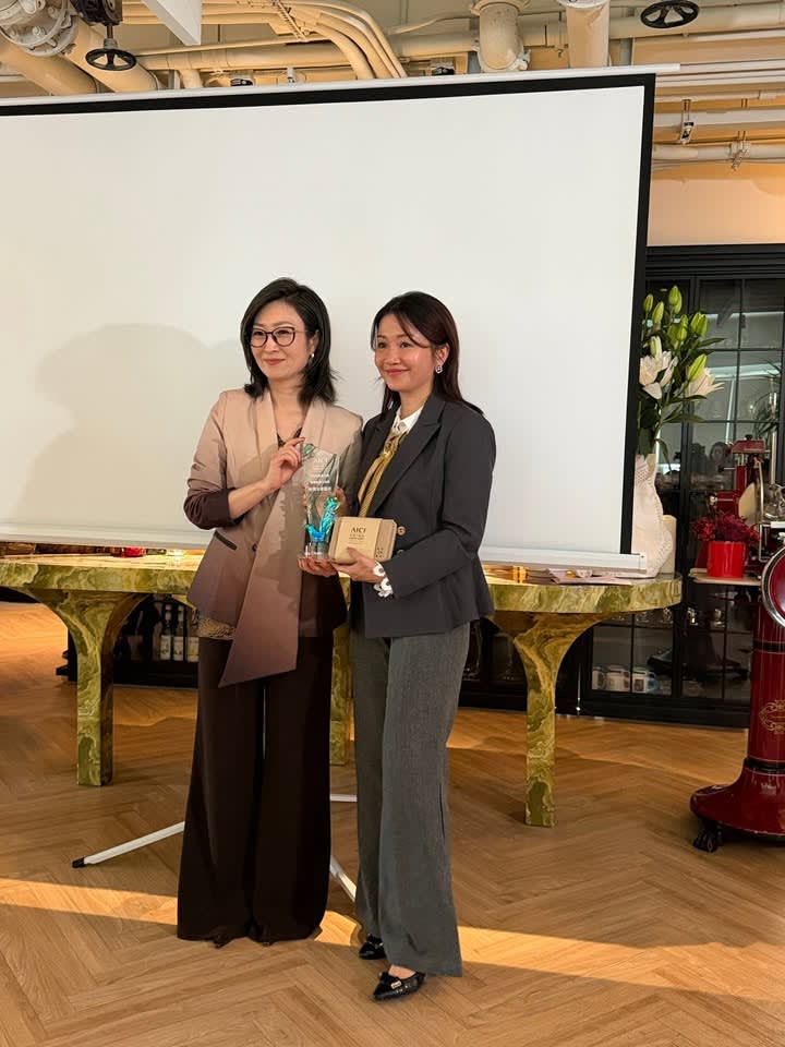 Speaking at AICI Hong Kong Spring Education Day