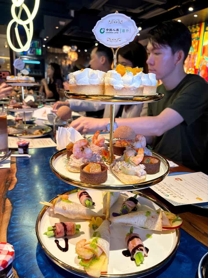 British High Tea Etiquette Experience